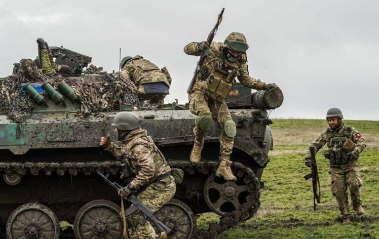“Іноді це займає навіть не години, а дні”, — 125 ОВМБр про евакуацію поранених бійців на Лиманському напрямку