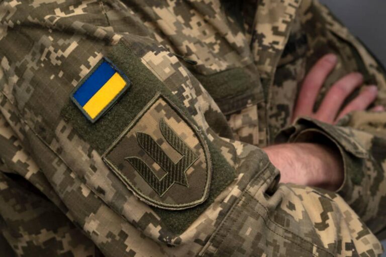 В Селидовской громаде принимают заявки на помощь ко Дню защитников и защитниц: кто может получить
