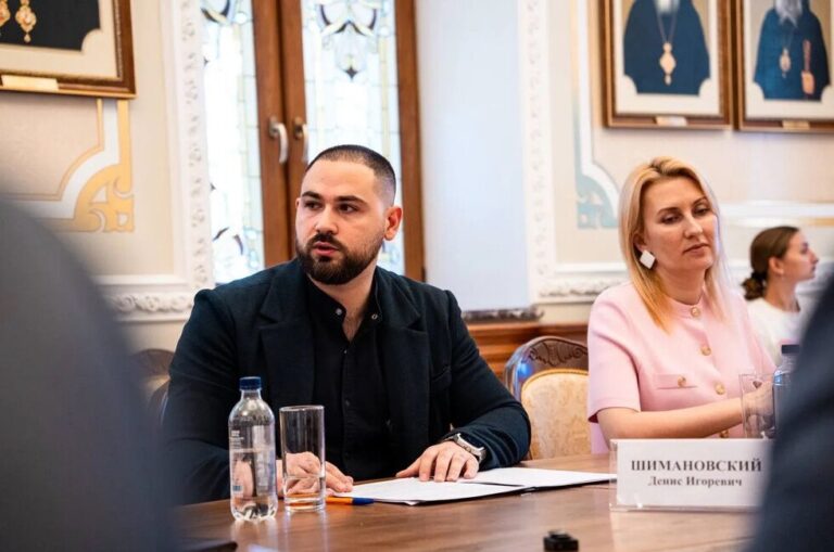 Окупаційна влада заявила про участь понад 18 тисяч молодих жителів Донеччини у російських “патріотичних” проєктах