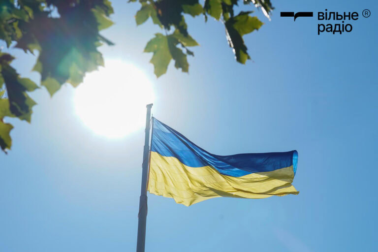 Український стяг знову на 80-метровому флагштоку Краматорська