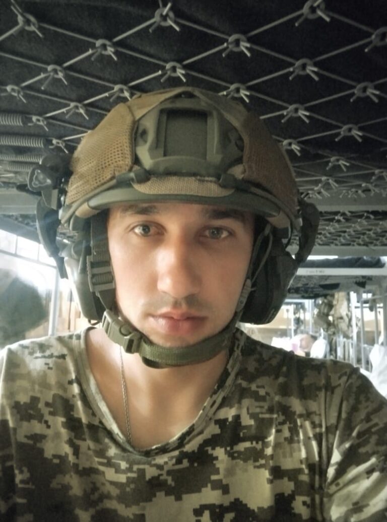 Не дожив лише місяць до 30-річчя: згадаймо нацгвардійця Сергія Заковоротнього