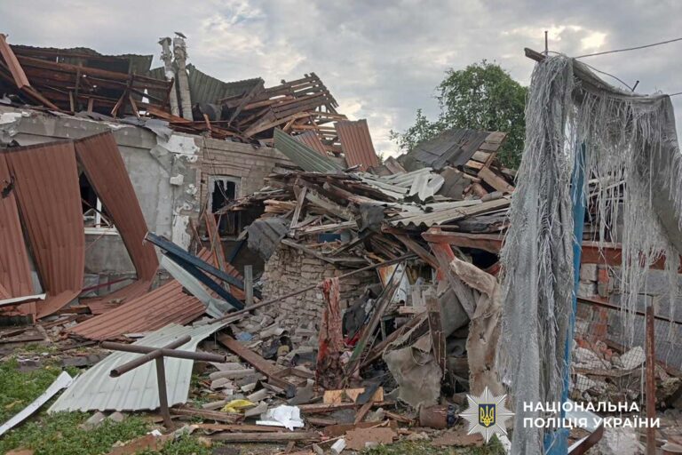 Через російські обстріли на Донеччині один цивільний загинув, поранені дев’ятеро: як минуло 5 серпня в регіоні (ЗВЕДЕННЯ)