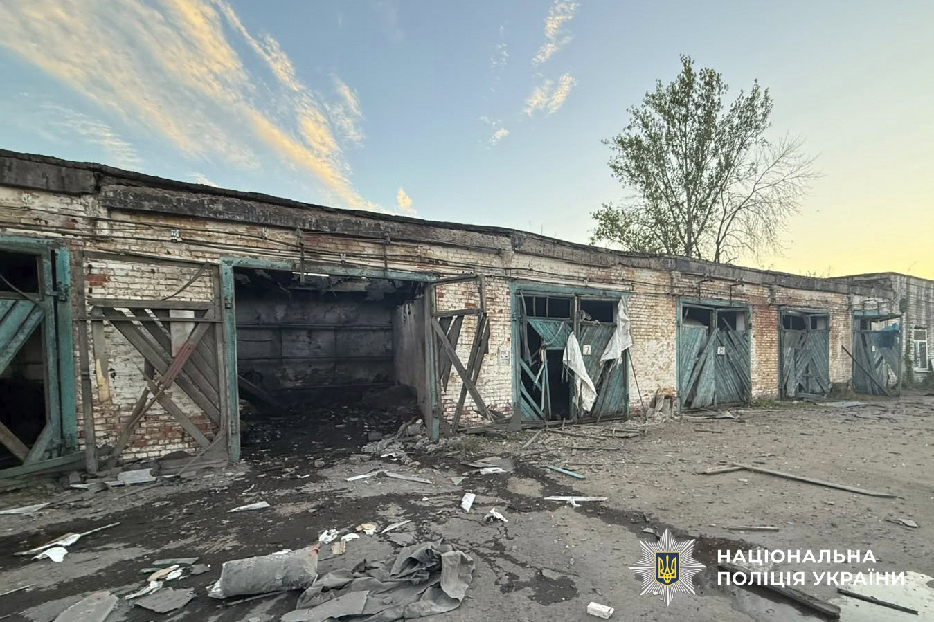 Наслідки російської атаки на Краматорськ, де загинули двоє цивільних і одна людина була поранена