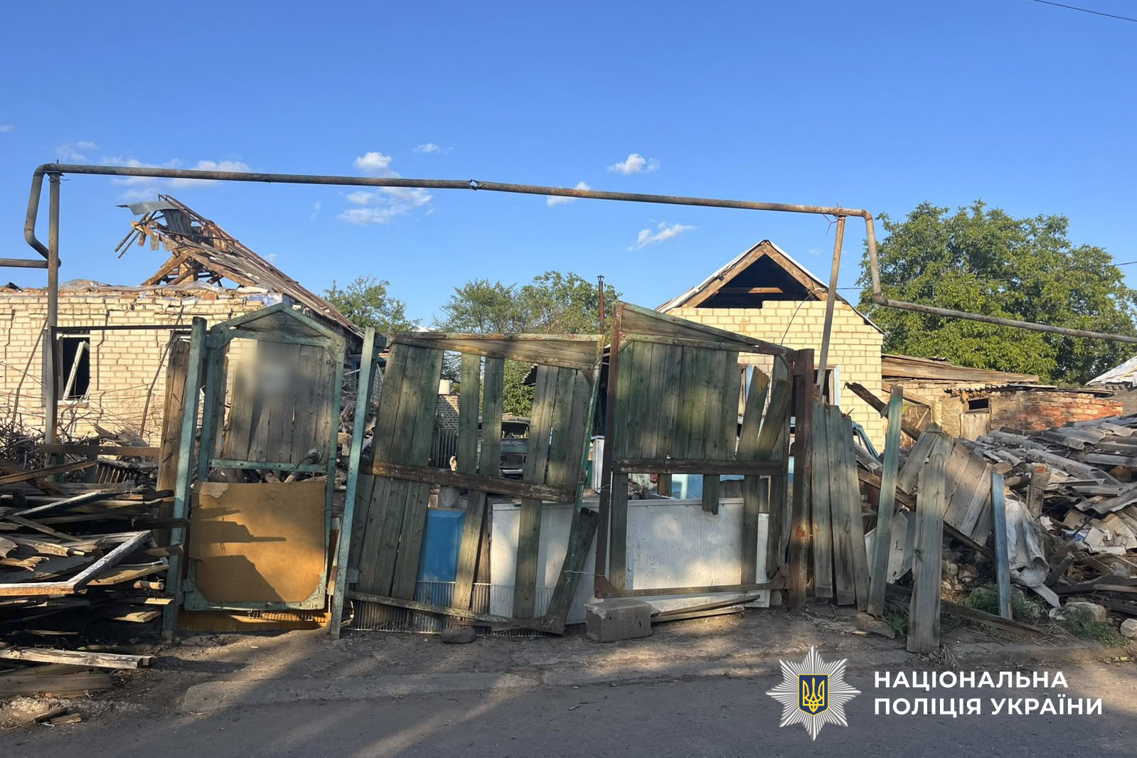 Наслідки удару російських авіабомб по Краматорську на Донеччині