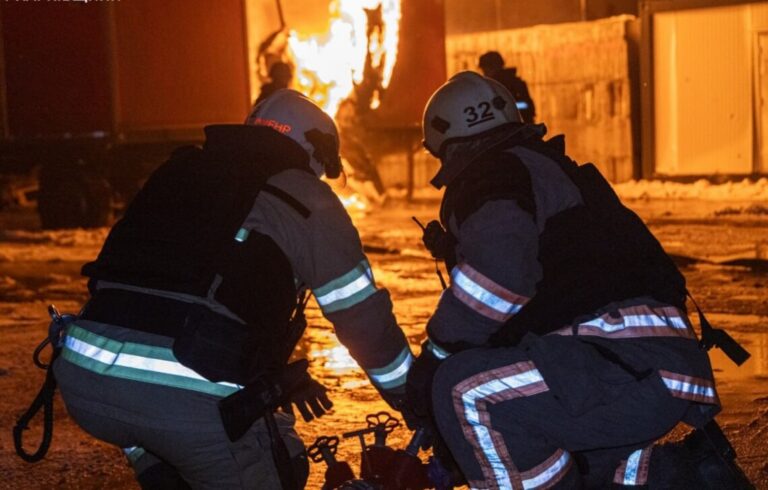 У Краматорську під час повторного удару по місту поранений рятувальник