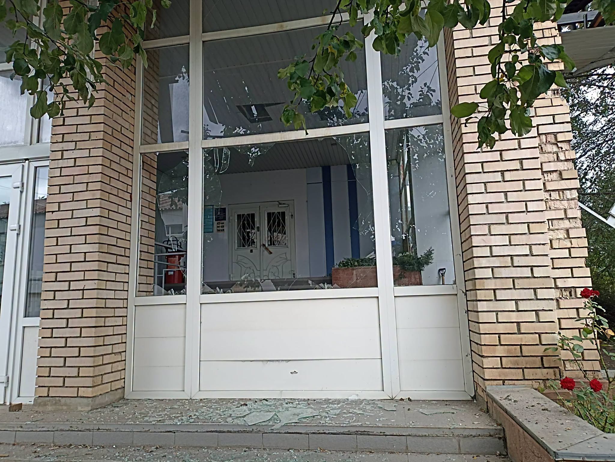 Росіяни пошкодили будівлю "Донецькоблгазу" в Краматорську 24 вересня: що відомо