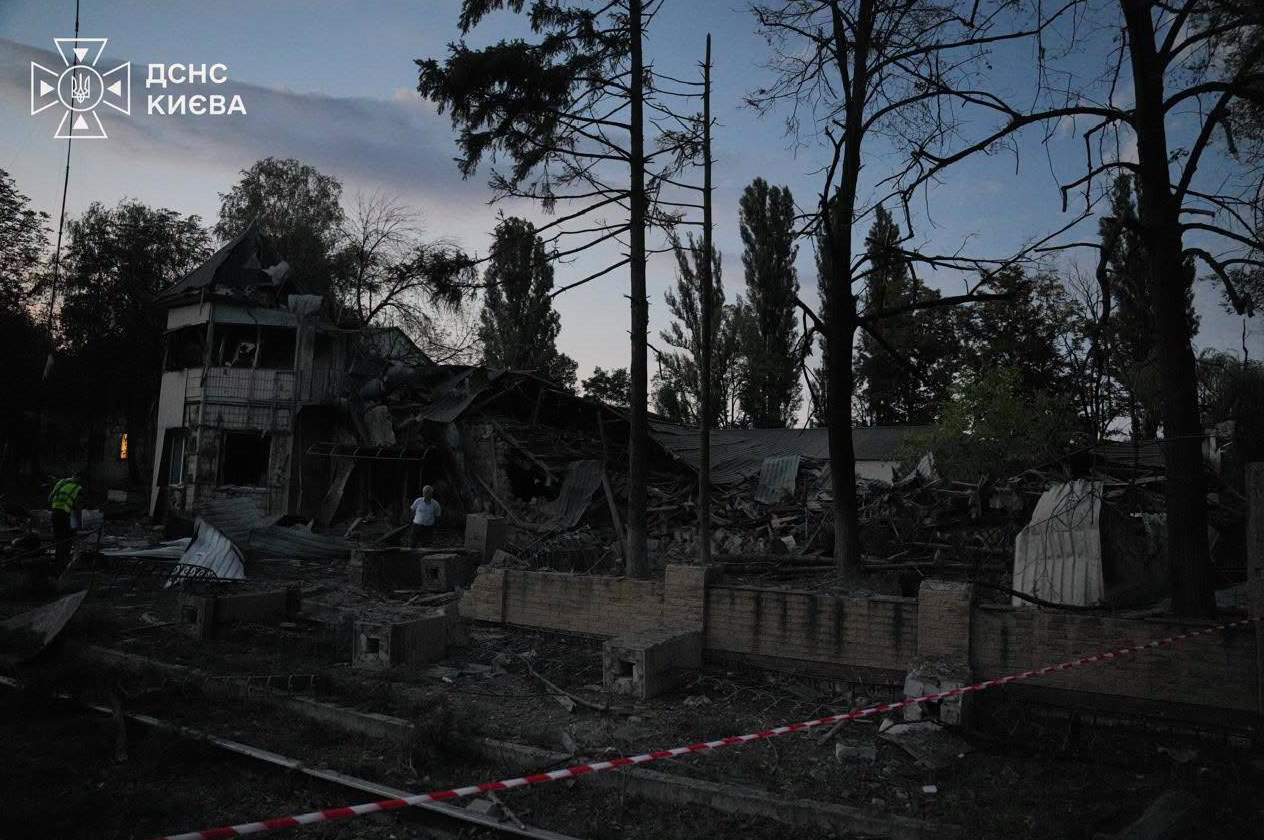 руйнування після ракетної атаки на Київ 1 вересня