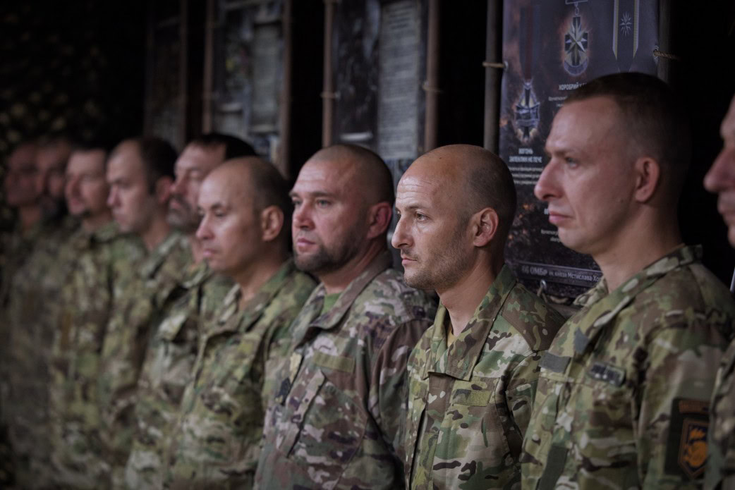 Президент Володимир Зеленський зустрівся з військовими 66-ї ОМБр на Лиманському напрямку