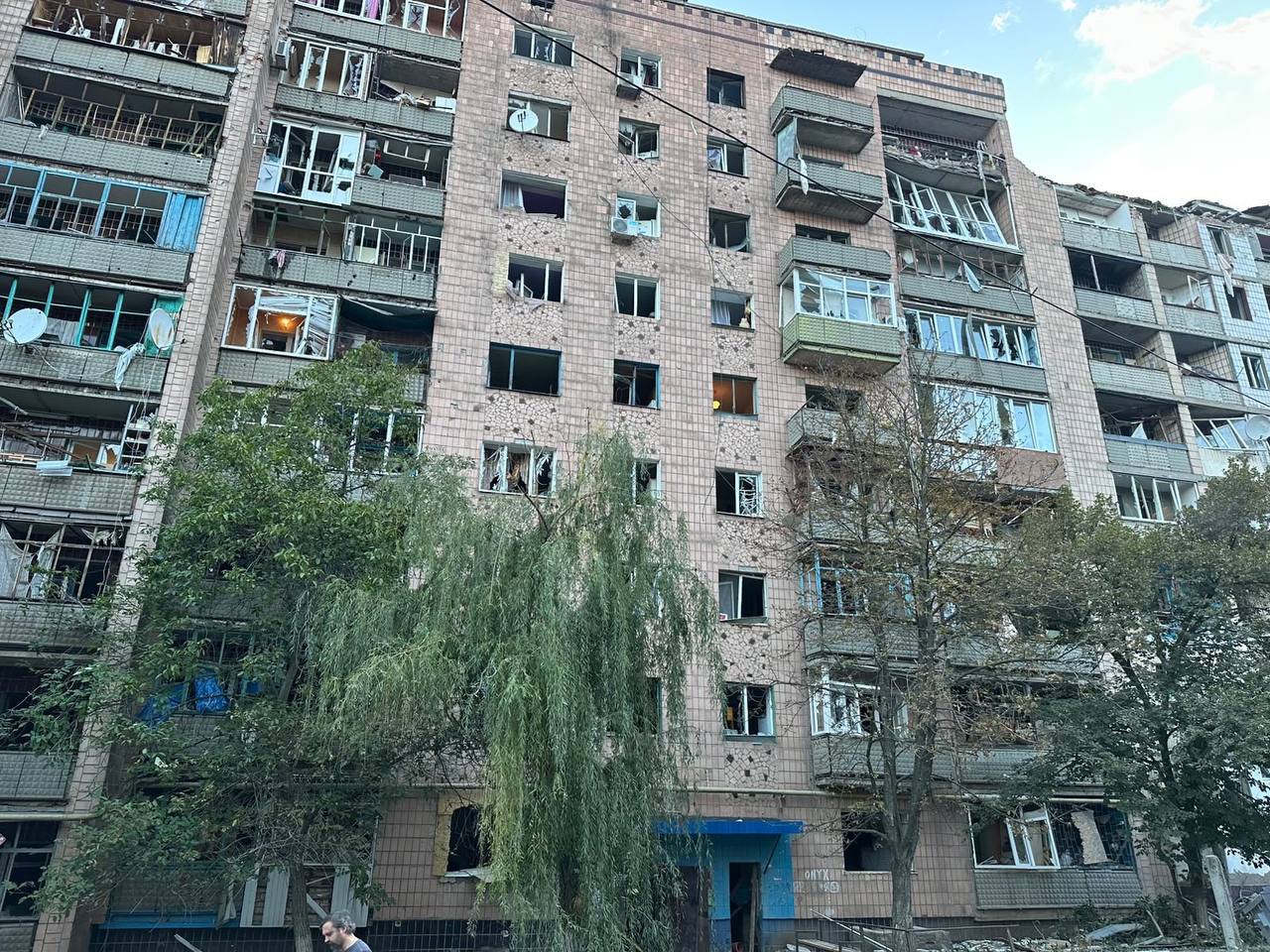 місце російського авіаудару по житловій забудові Краматорська