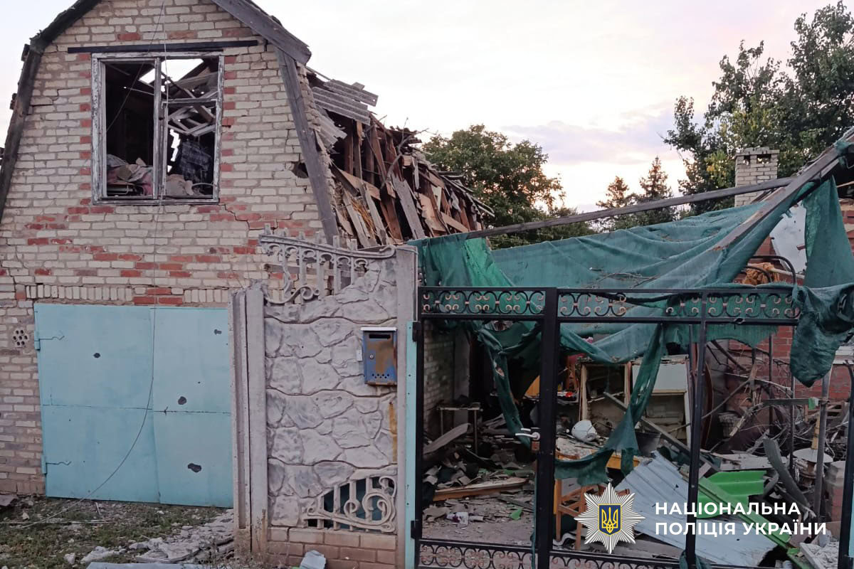 Наслідки ударів авіабомбами та дронами по Краматорську