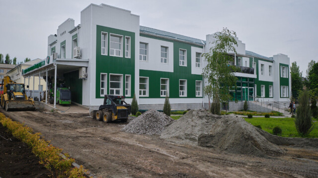 Які зараз, коли закінчать, скільки витратять: Топ-5 бахмутських довгобудів, за якими ми всі стежимо