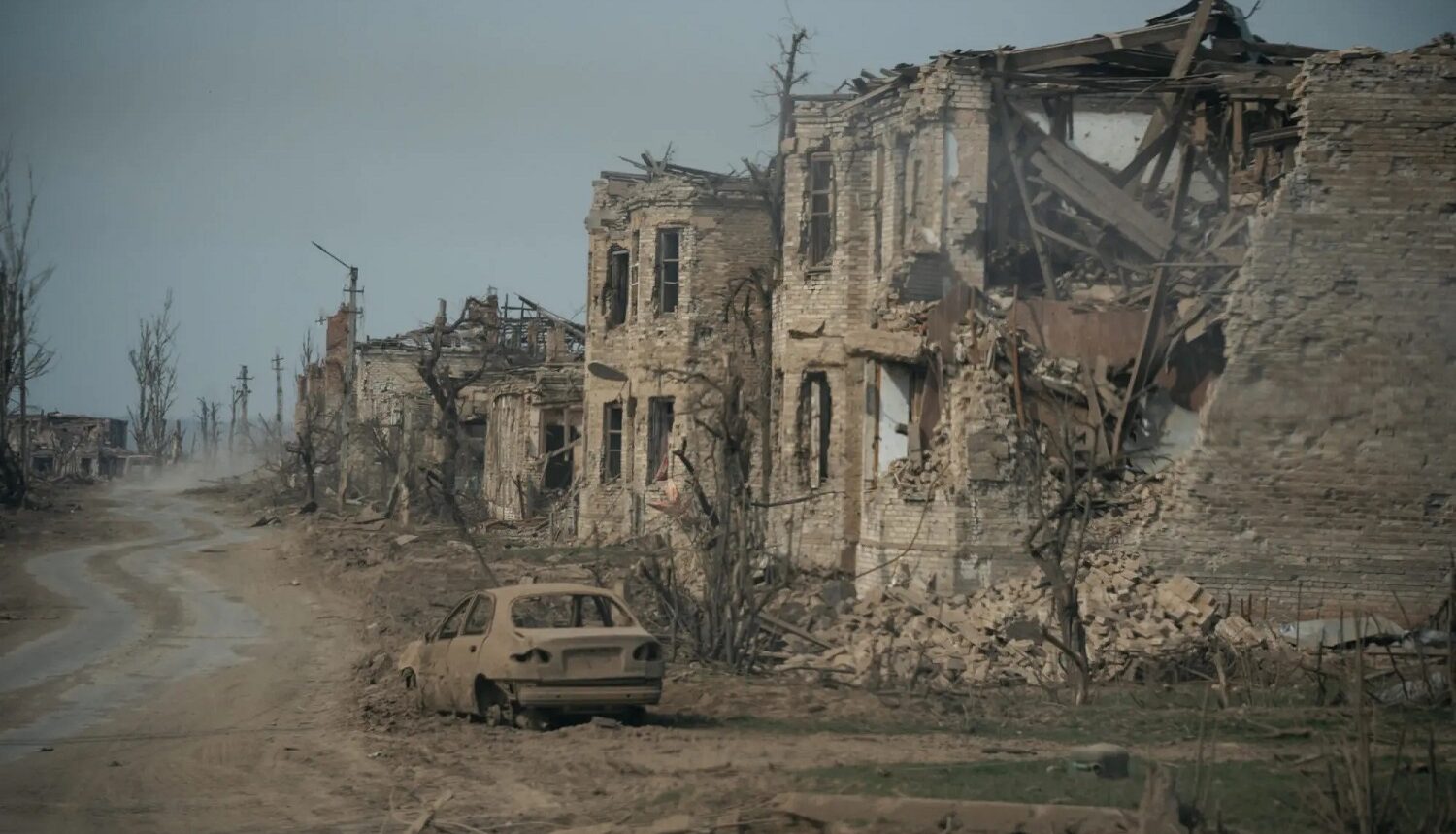 Зруйнований Соледар у районі заводу Knauf у червні 2023 року