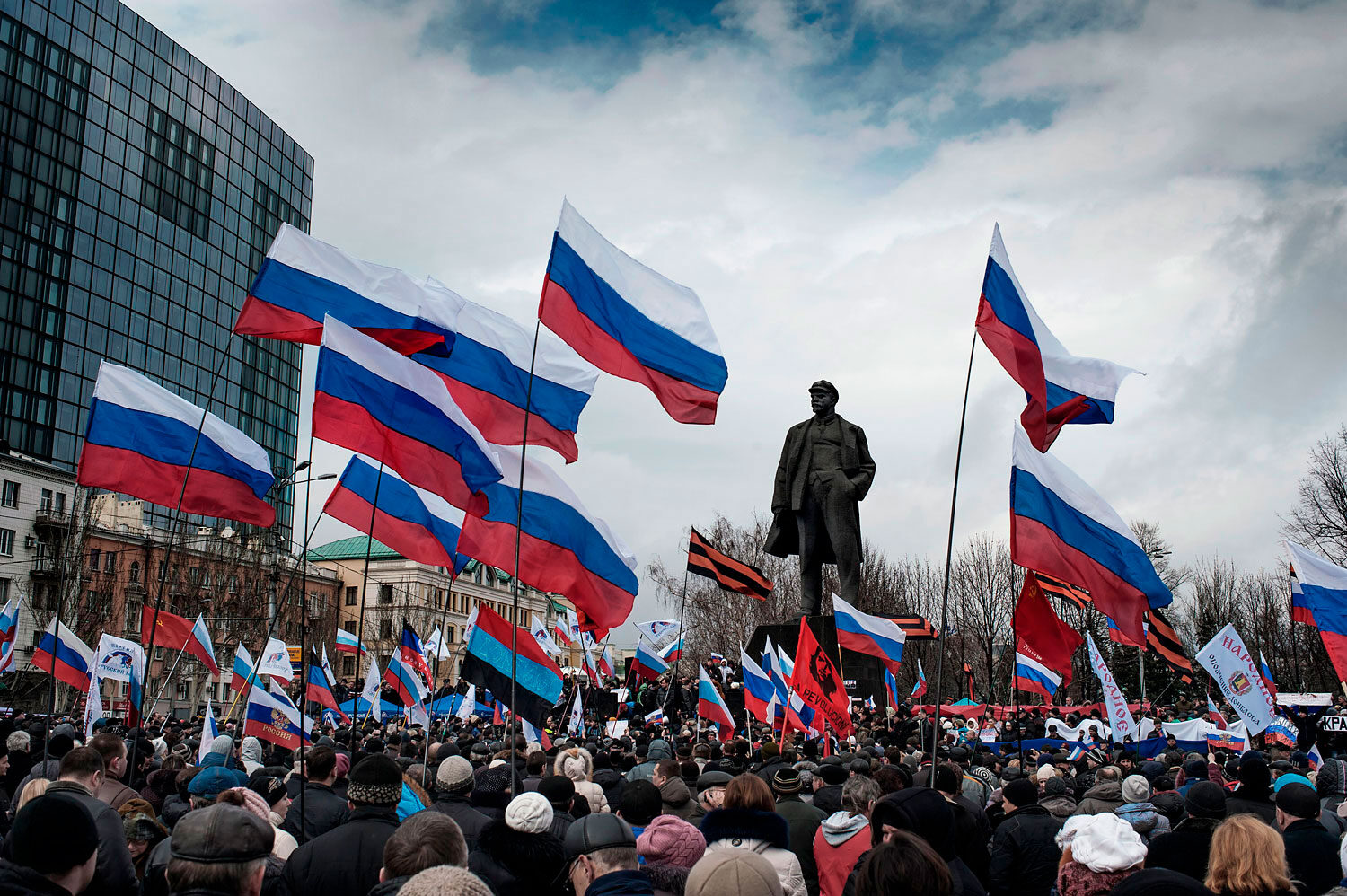 Проросійський мітинг у Донецьку у 2014 році. Фото: kievukraine
